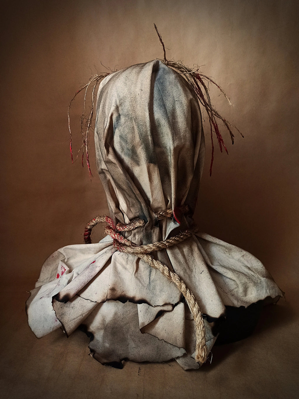 Gruselige Vogelscheuchen-Maske aus Jute