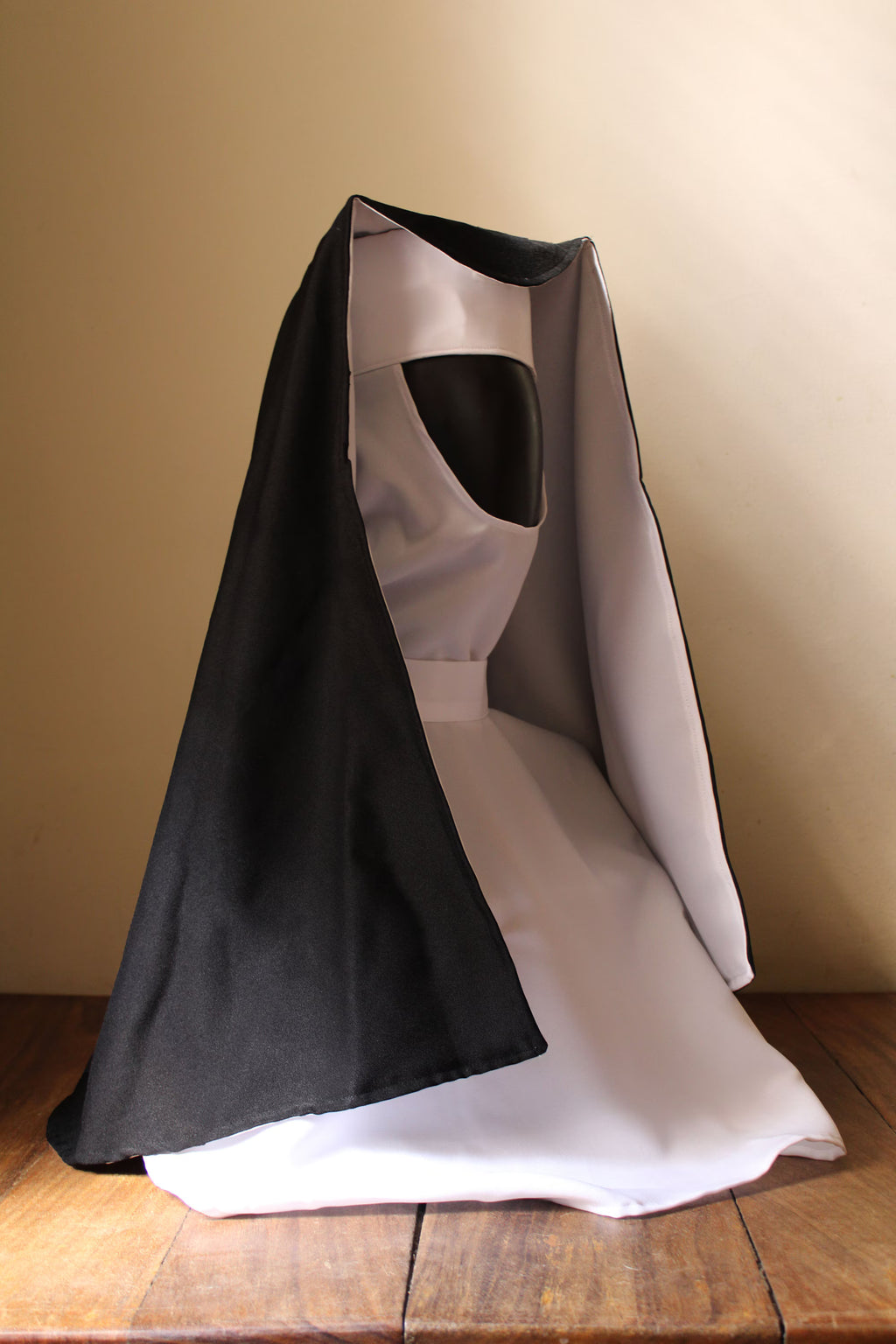 Nun Valak Cosplay, Renaissance Full outfit not included Top only