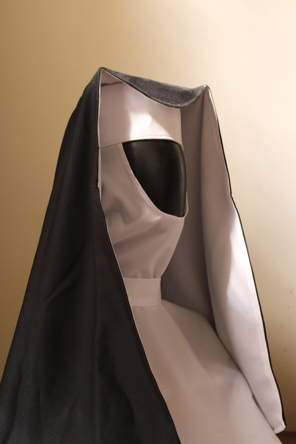 Nun Valak Cosplay, Renaissance Full outfit not included Top only
