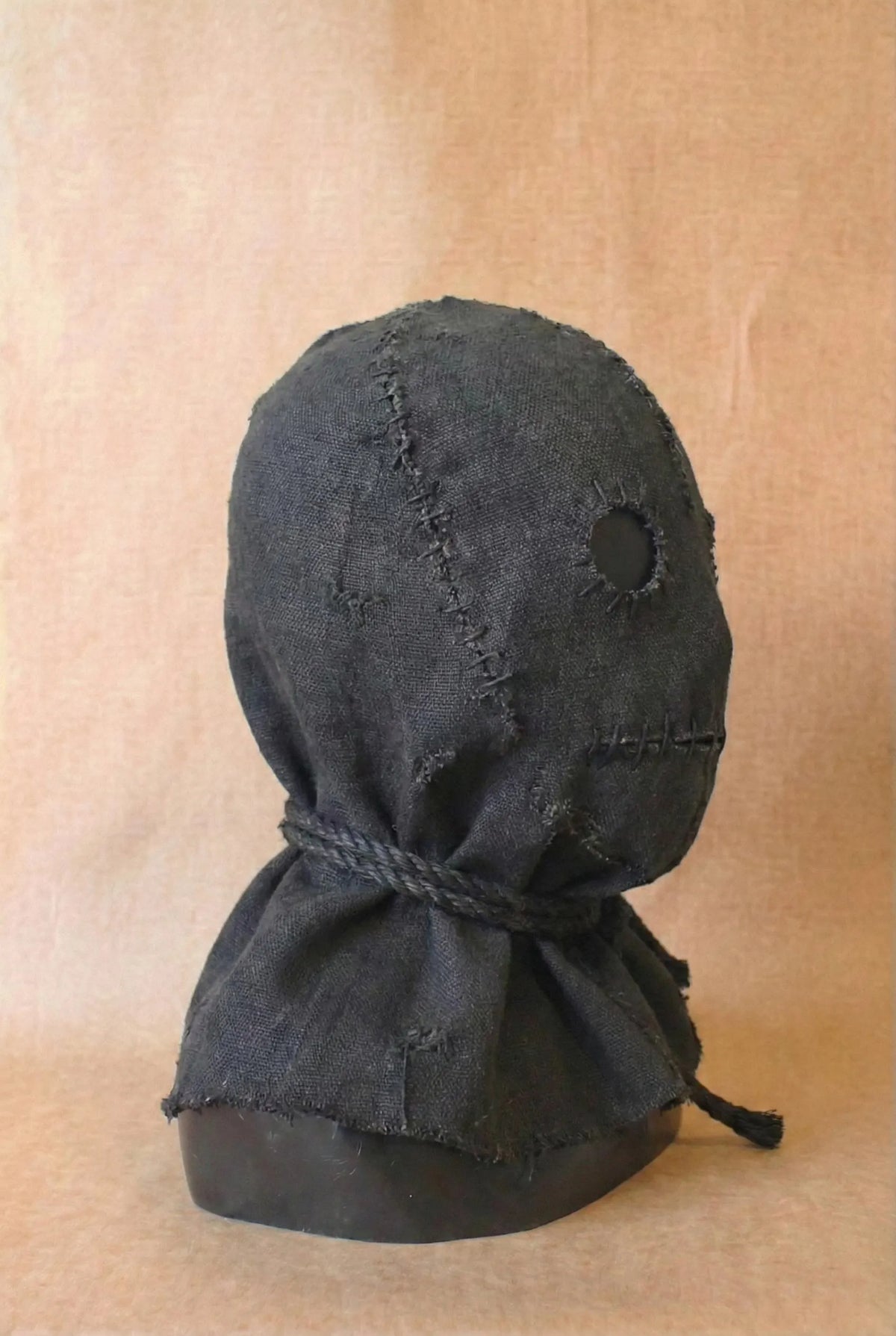 Sackleinen-Maske, körnige Textur, Horror-Kapuze, Used-Look-Jute