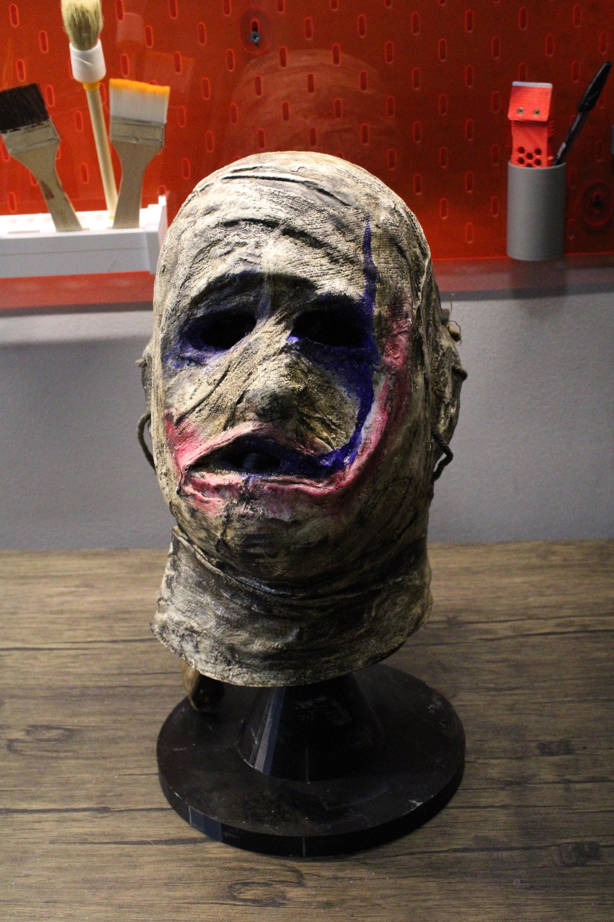 Handbemalte Gips-Horrormaske
