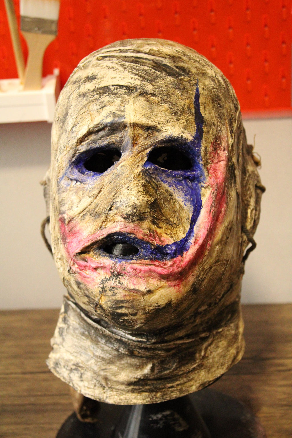Handbemalte Gips-Horrormaske