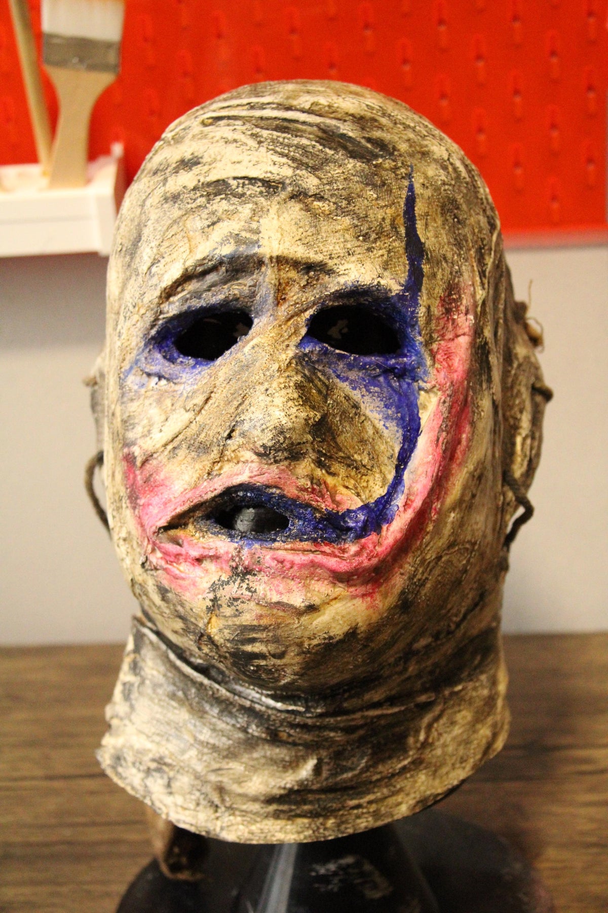 Handbemalte Gips-Horrormaske