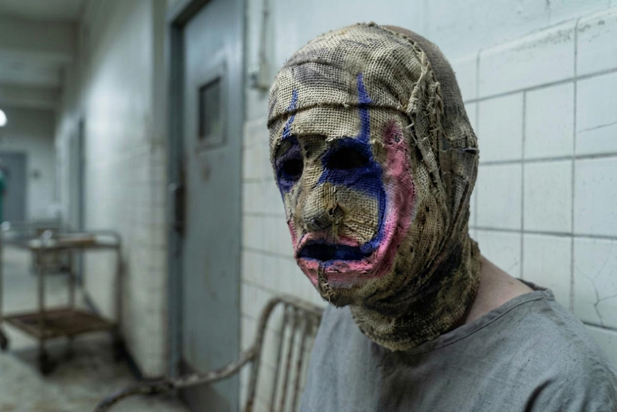 Handbemalte Gips-Horrormaske